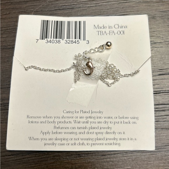 The 2Bandits Necklace - Picture 2 of 2